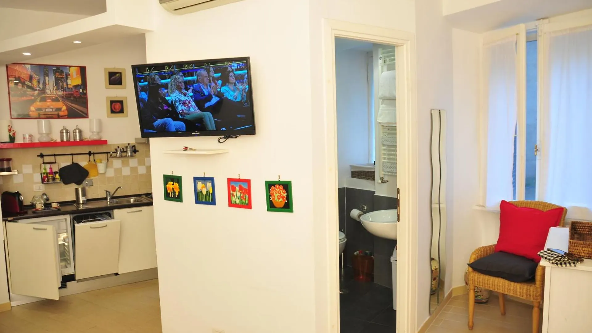 Cardinal Studio - 2 Steps From Vatican & Ottaviano Metro 0*, Rome Italy